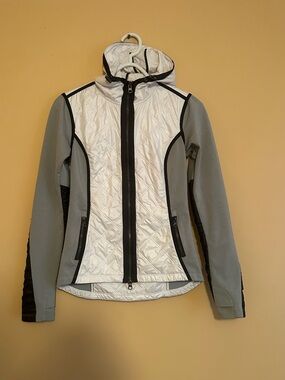 Athleta Lightweight Quilted Hooded Jacket XXS